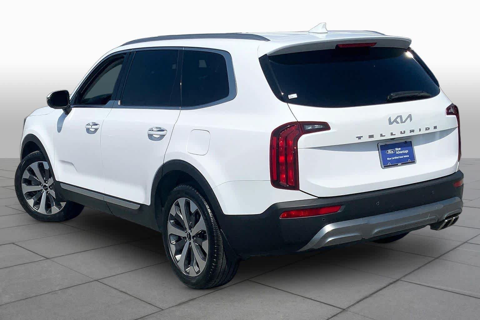 Used 2022 Kia Telluride S FWD image 11