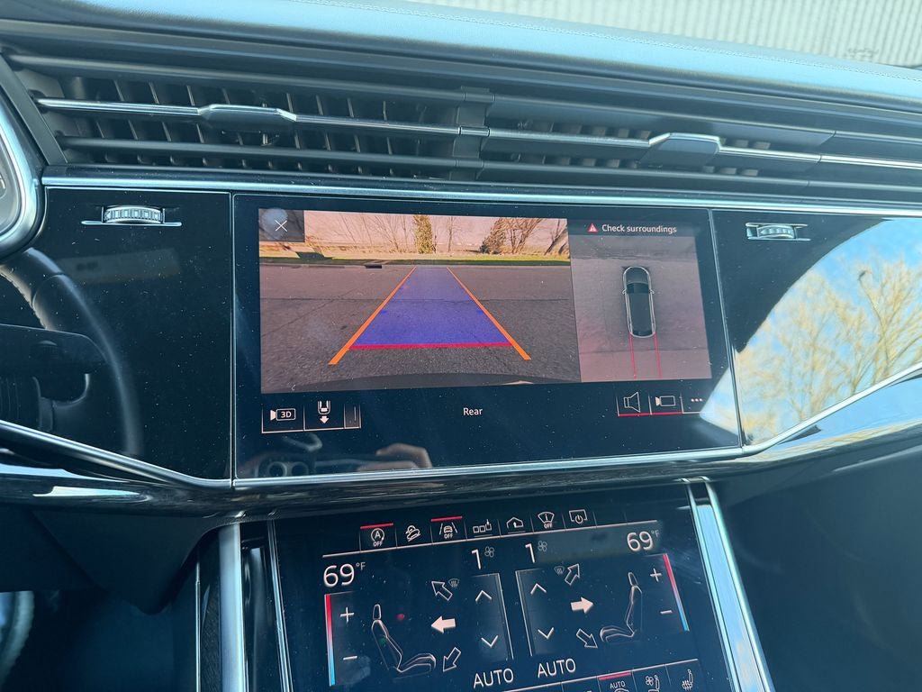 Used 2019 Audi Q8 Prestige w/ Towing Package AWD/4WD image 45