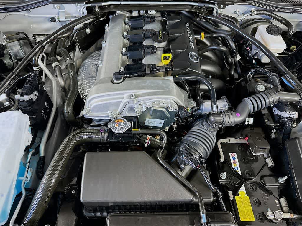 Used 2024 MAZDA MX-5 Miata Club RWD image 9