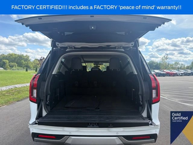 Certified 2025 Ford Expedition Max Platinum w/ Driver's Package AWD/4WD image 18