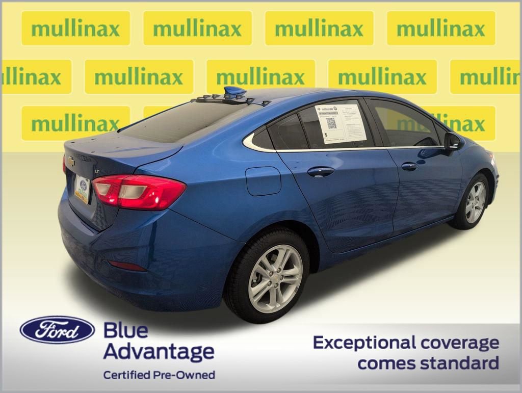 Used 2017 Chevrolet Cruze LT w/ Convenience Package image 5