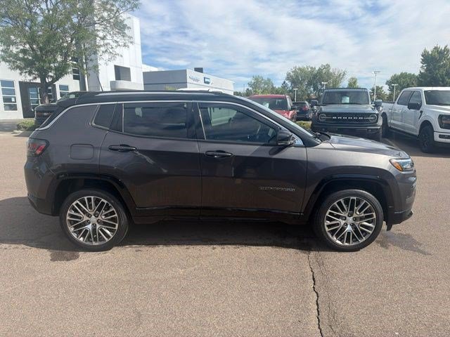 Used 2022 Jeep Compass Limited w/ Elite Group AWD/4WD image 11
