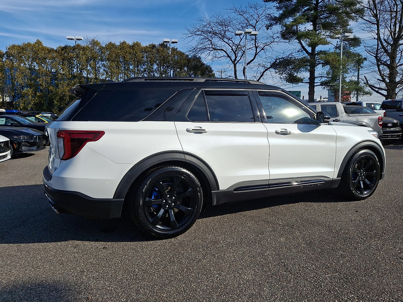 Certified 2024 Ford Explorer ST w/ Equipment Group 401A image 8