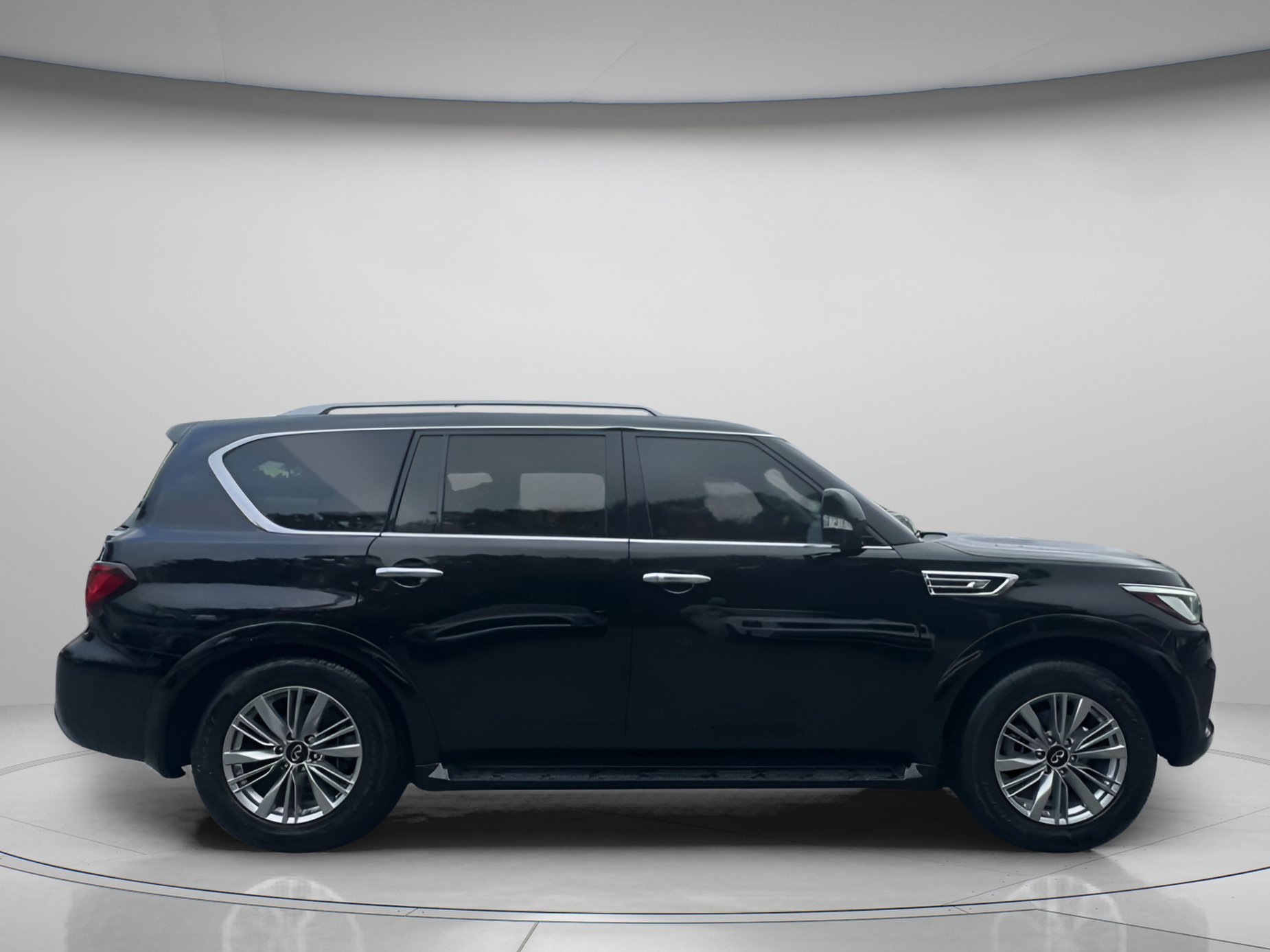 Used 2021 INFINITI QX80 Luxe image 32