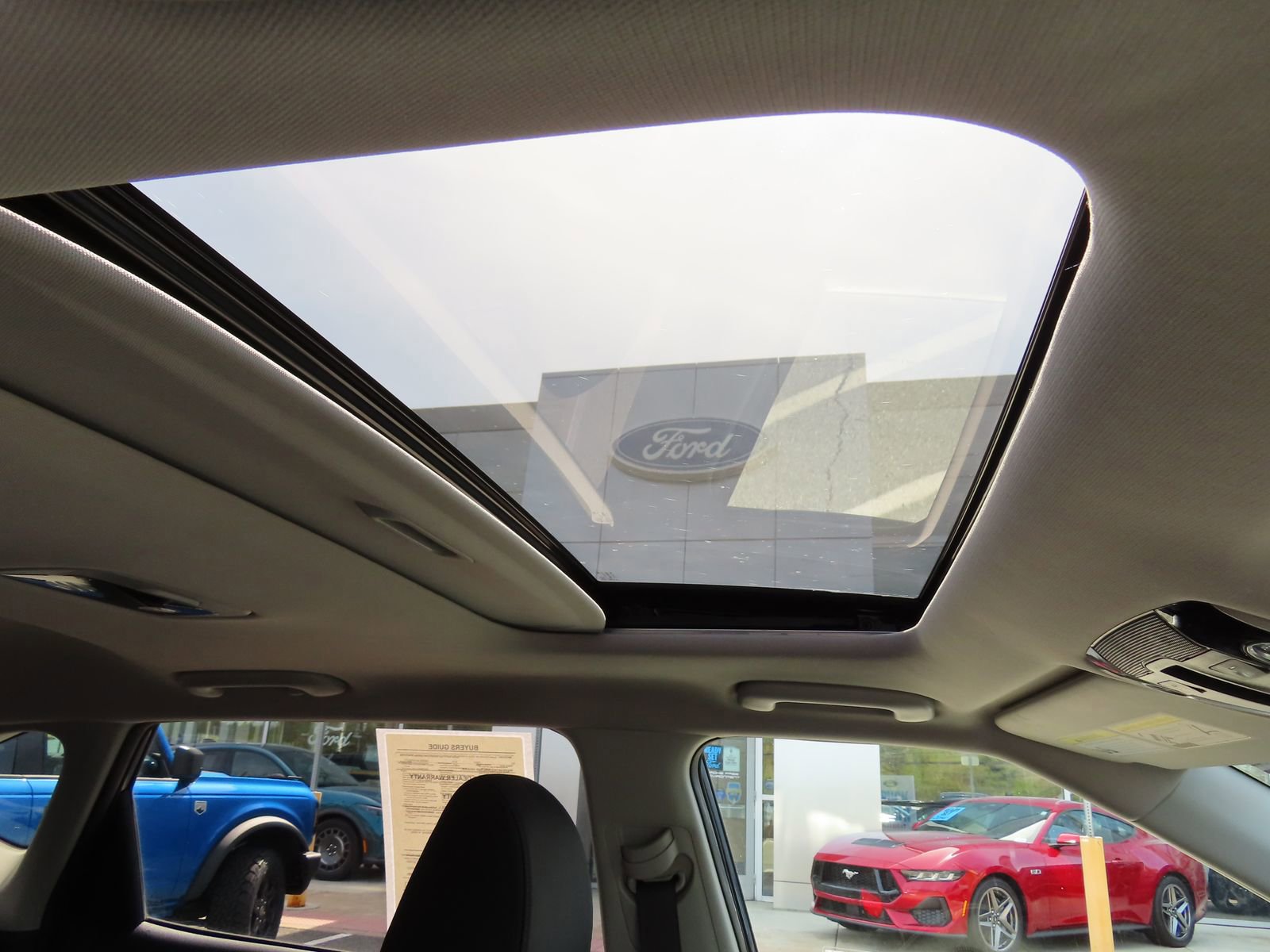 Used 2024 Kia Seltos EX image 32