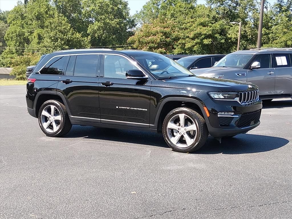 Used 2022 Jeep Grand Cherokee Limited RWD image 2