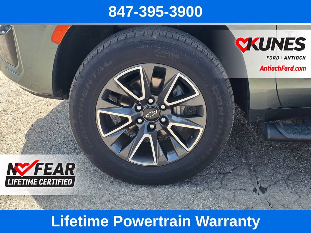 Used 2023 Chevrolet Tahoe Z71 w/ Luxury Package AWD/4WD image 12