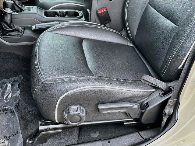 Used 2022 Jeep Gladiator Sport AWD/4WD image 17