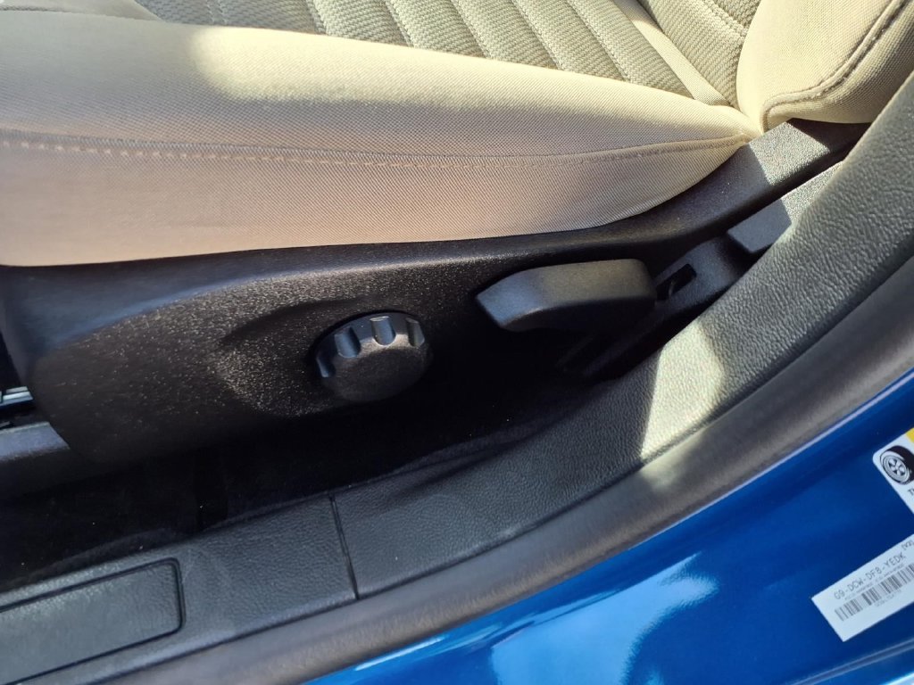 Certified 2018 Ford Fusion S FWD image 25