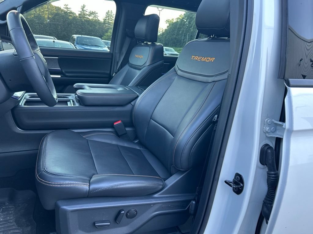 Certified 2025 Ford Expedition Tremor AWD/4WD image 15