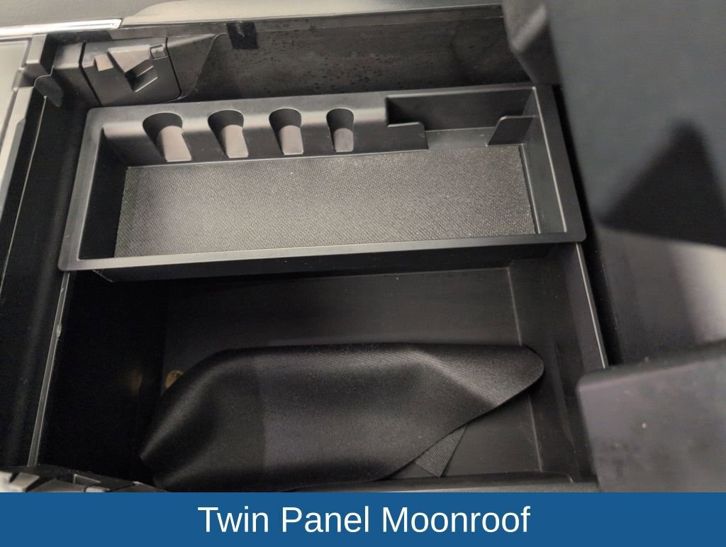 Certified 2022 Ford F150 XLT w/ Equipment Group 302A High image 45