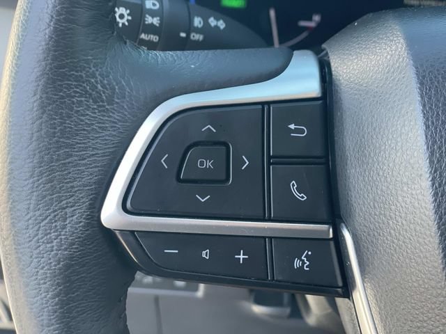 Used 2022 Toyota Sienna XLE w/ XLE Plus Package FWD image 9