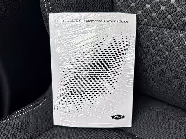 Certified 2025 Ford Escape Active AWD/4WD image 31