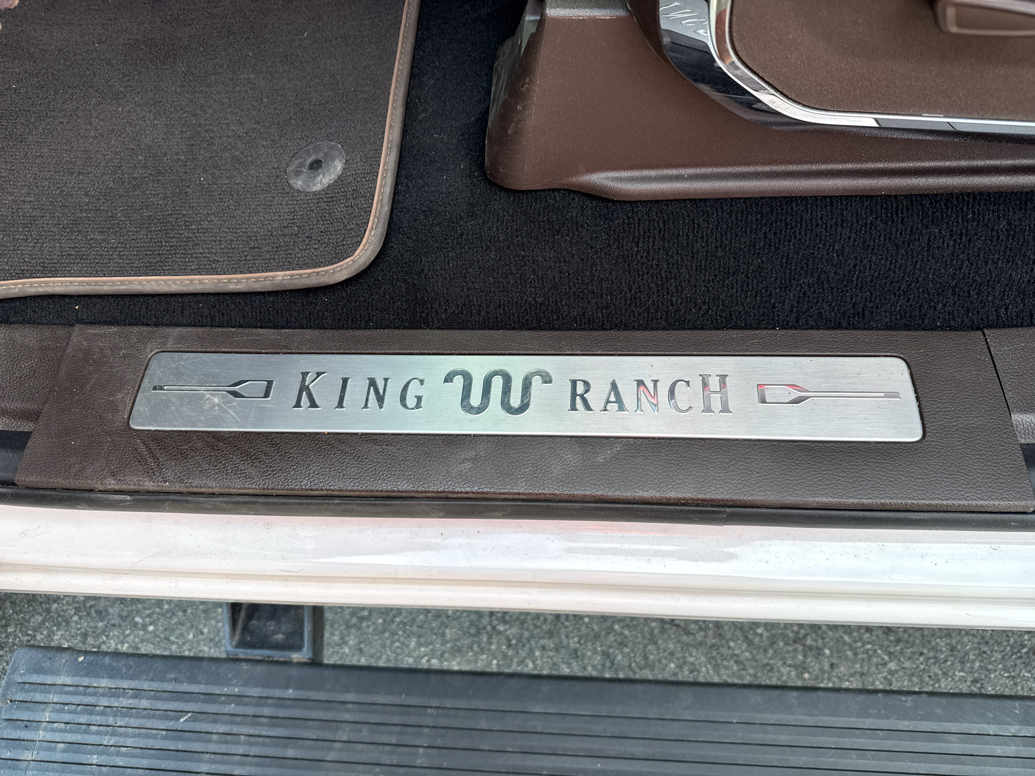 Certified 2024 Ford F250 King Ranch AWD/4WD image 17