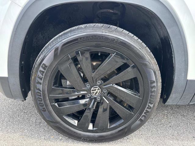 Used 2021 Volkswagen Atlas Cross Sport SE FWD image 9