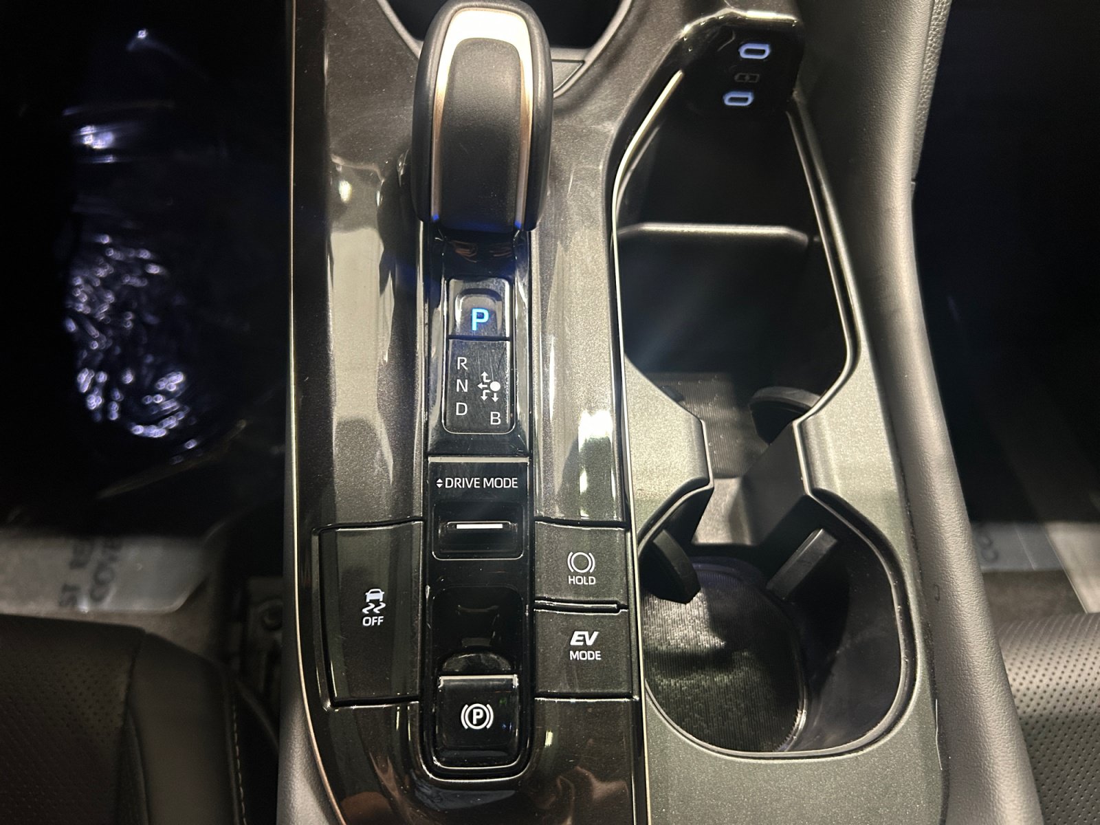 Used 2024 Toyota Crown AWD/4WD image 16