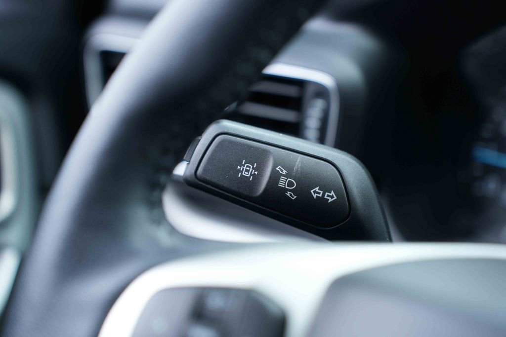 Certified 2023 Ford Explorer XLT w/ Equipment Group 202A image 39