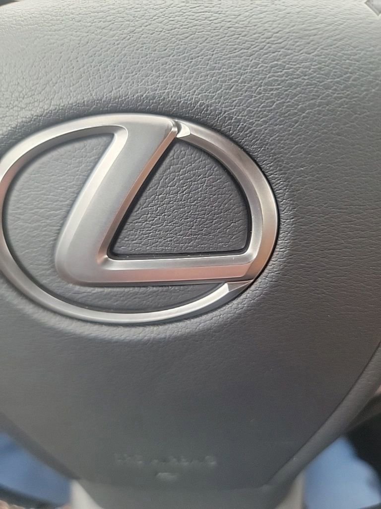 Used 2019 Lexus UX 200 image 49