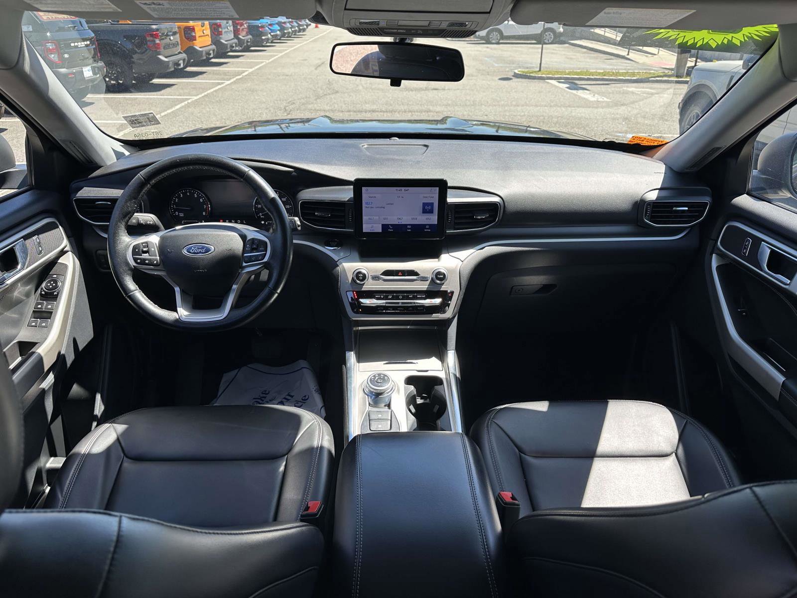 Certified 2022 Ford Explorer XLT w/ Equipment Group 202A AWD/4WD image 11