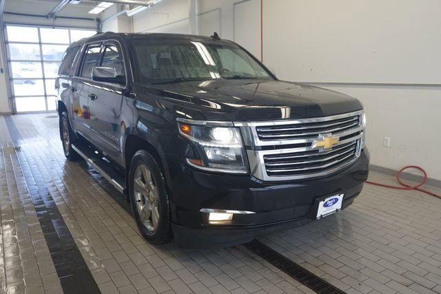 Used 2017 Chevrolet Suburban Premier image 18
