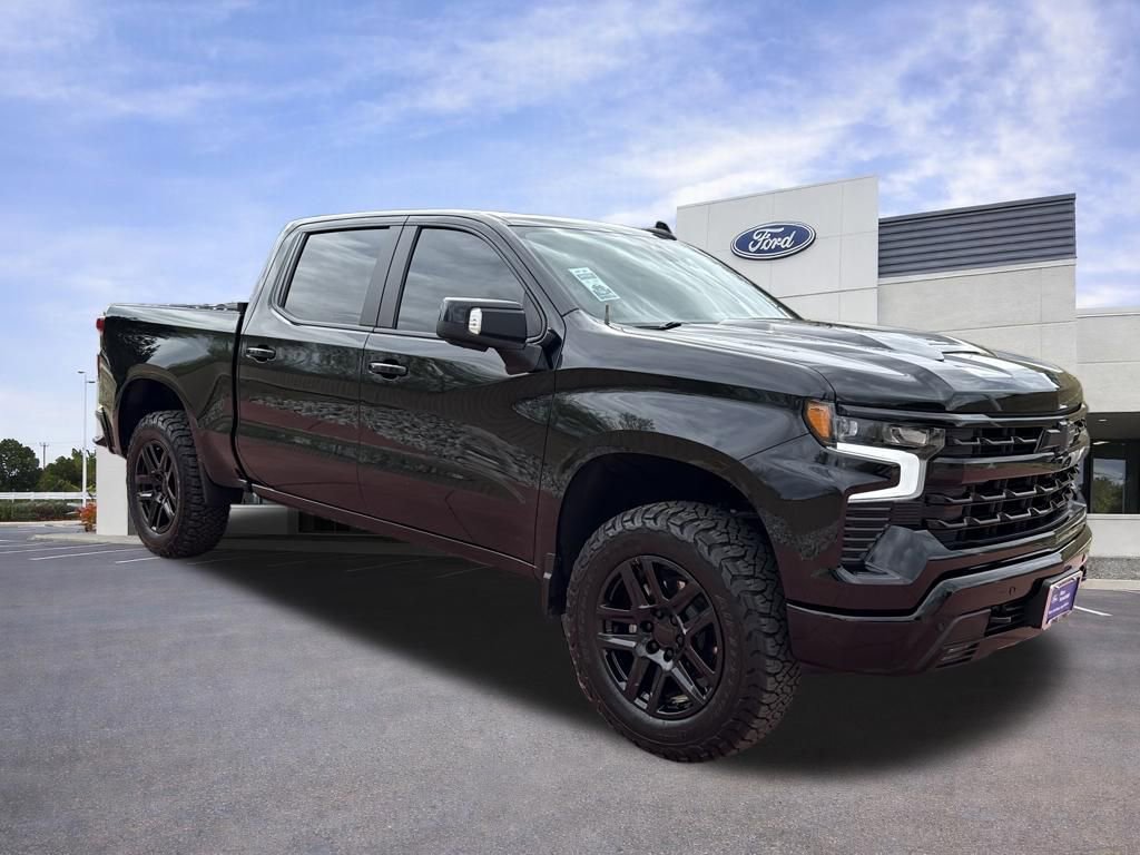 Used 2025 Chevrolet Silverado 1500 LT Trail Boss w/ LT Trail Boss Premium Package