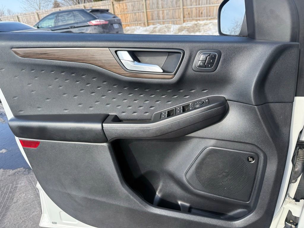 Certified 2020 Ford Escape Titanium image 22