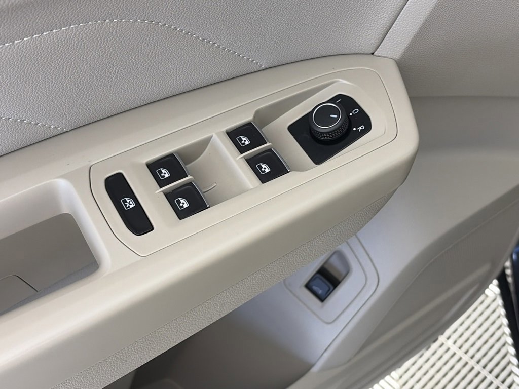 Used 2023 Volkswagen Atlas SEL image 25