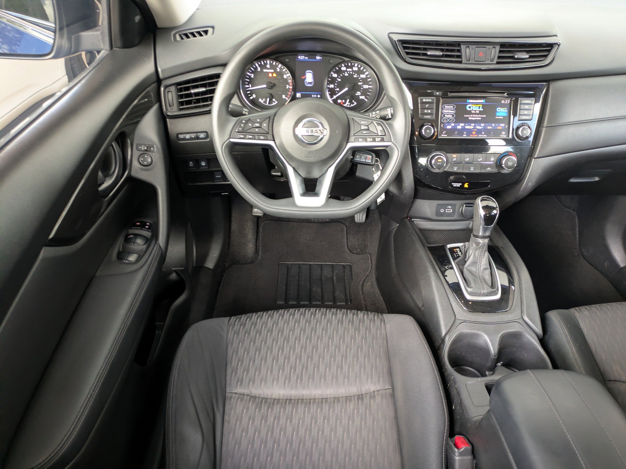 Used 2020 Nissan Rogue S FWD image 16