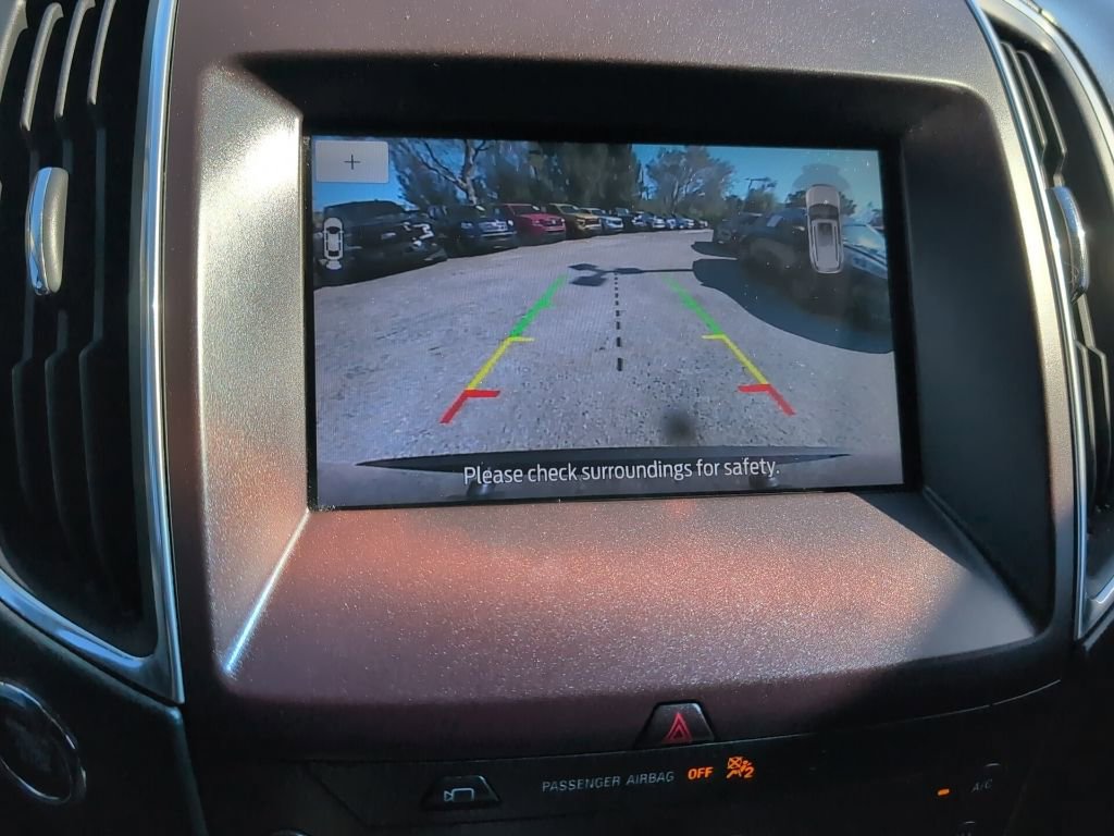 Certified 2020 Ford Edge Titanium w/ Equipment Group 301A image 17