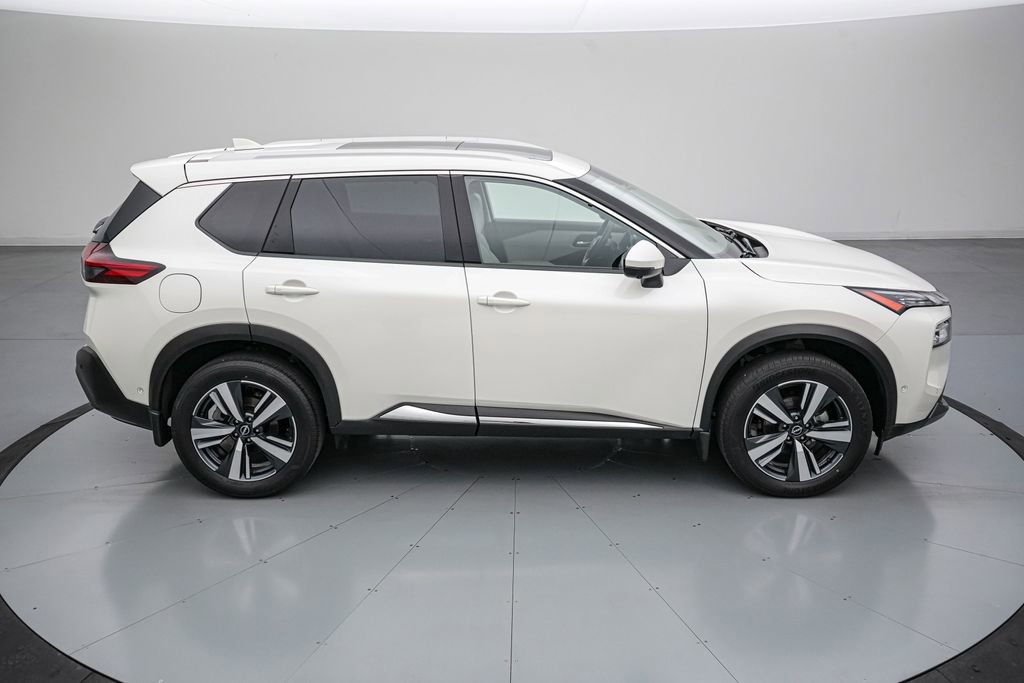 Used 2023 Nissan Rogue SL w/ SL Premium Package AWD/4WD image 4