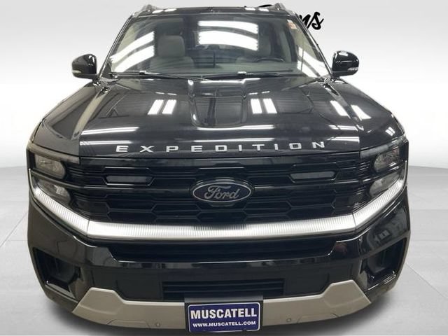 Certified 2025 Ford Expedition Platinum AWD/4WD image 2