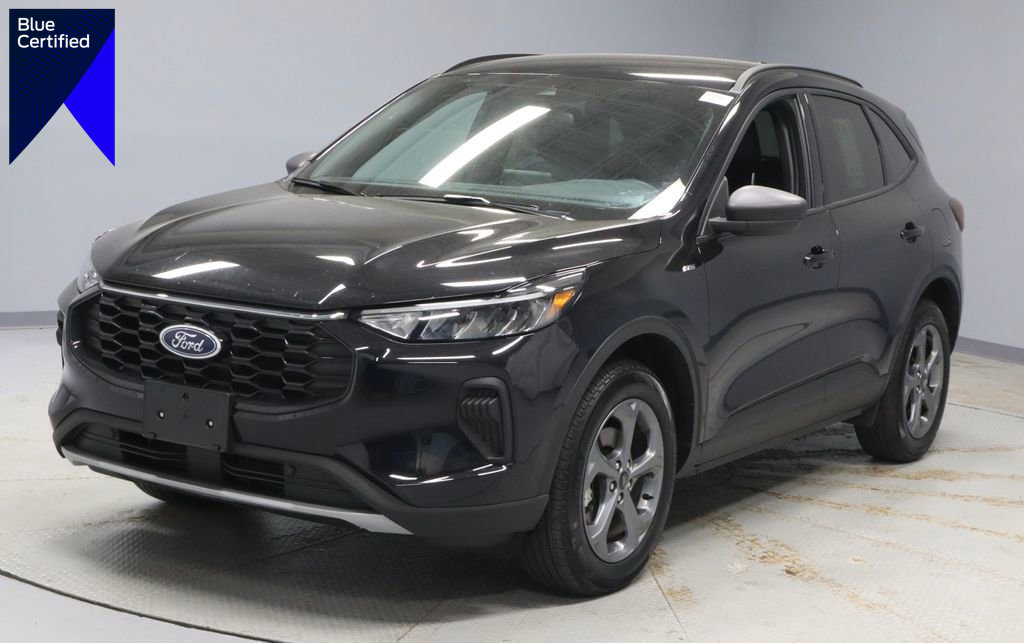 Certified 2025 Ford Escape ST-Line AWD/4WD image 1