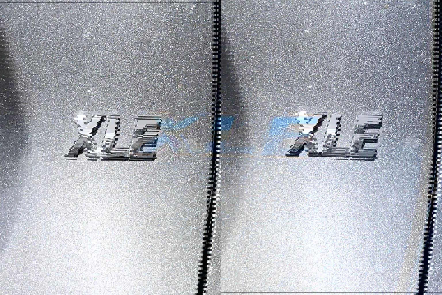 Used 2024 Toyota RAV4 XLE Premium image 11