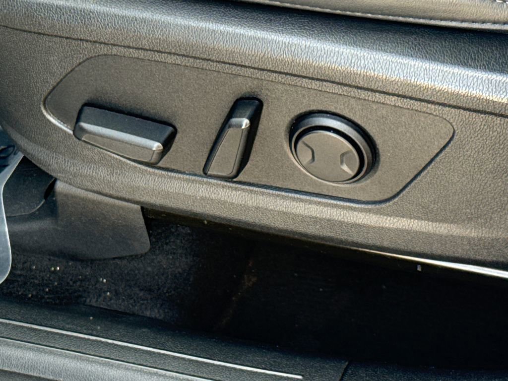 Used 2022 Kia Sorento S image 23