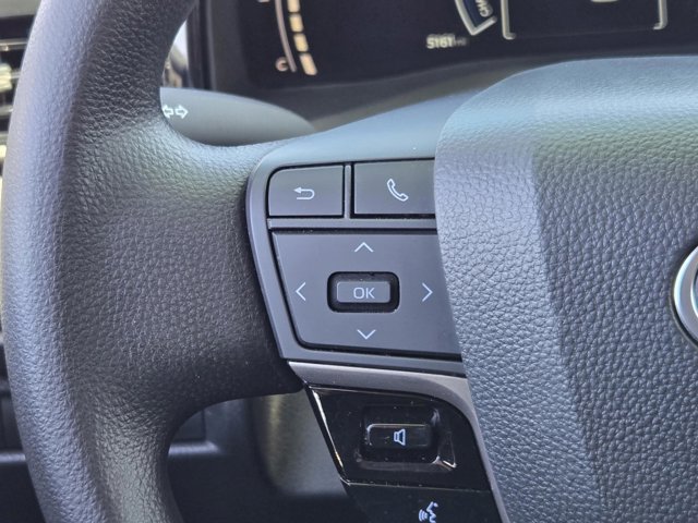 Used 2025 Toyota Camry LE FWD image 14