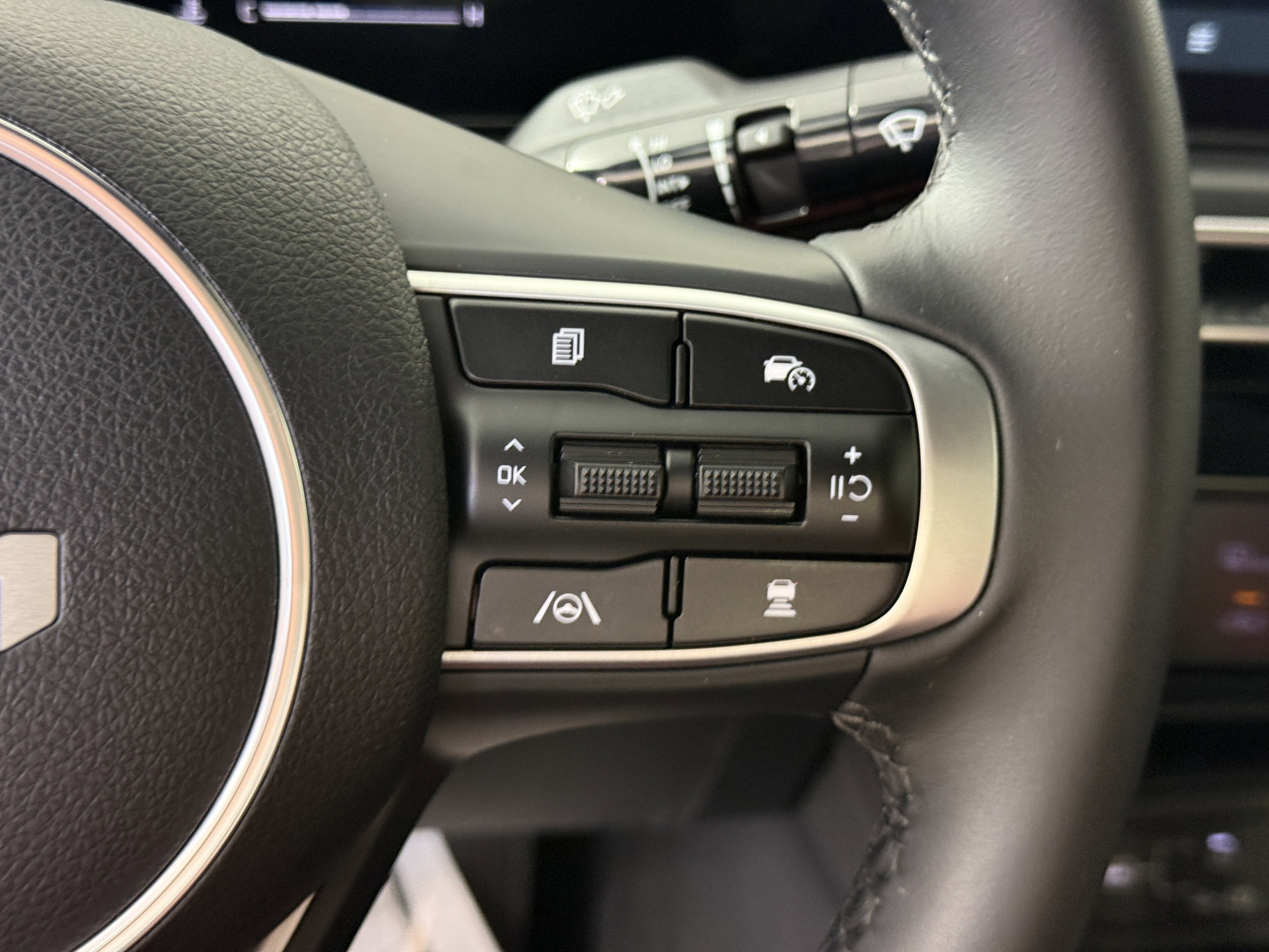 Used 2026 Kia K5 GT-Line w/ GT-Line Premium Package FWD image 24