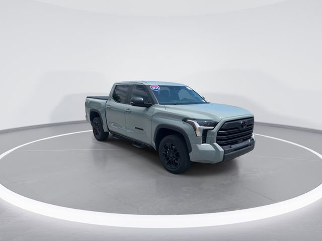 Used 2024 Toyota Tundra SR5 w/ SR5 Premium Package AWD/4WD video 1