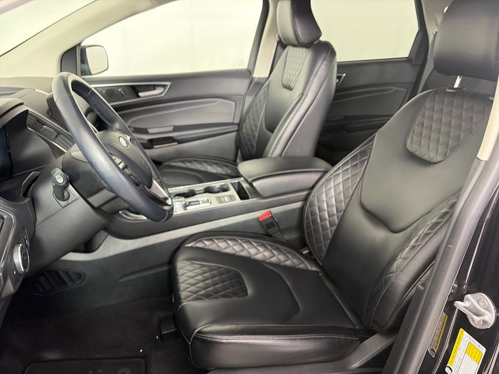 Certified 2024 Ford Edge Titanium image 11