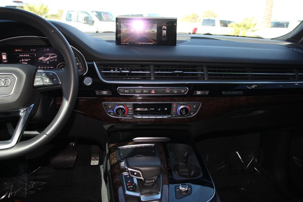 Used 2019 Audi Q7 3.0T Premium Plus w/ Premium Plus Package AWD/4WD image 18