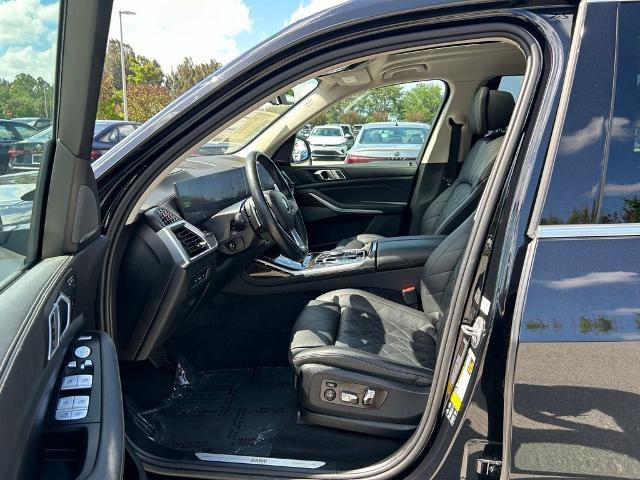 Used 2024 BMW X7 xDrive40i AWD/4WD image 15