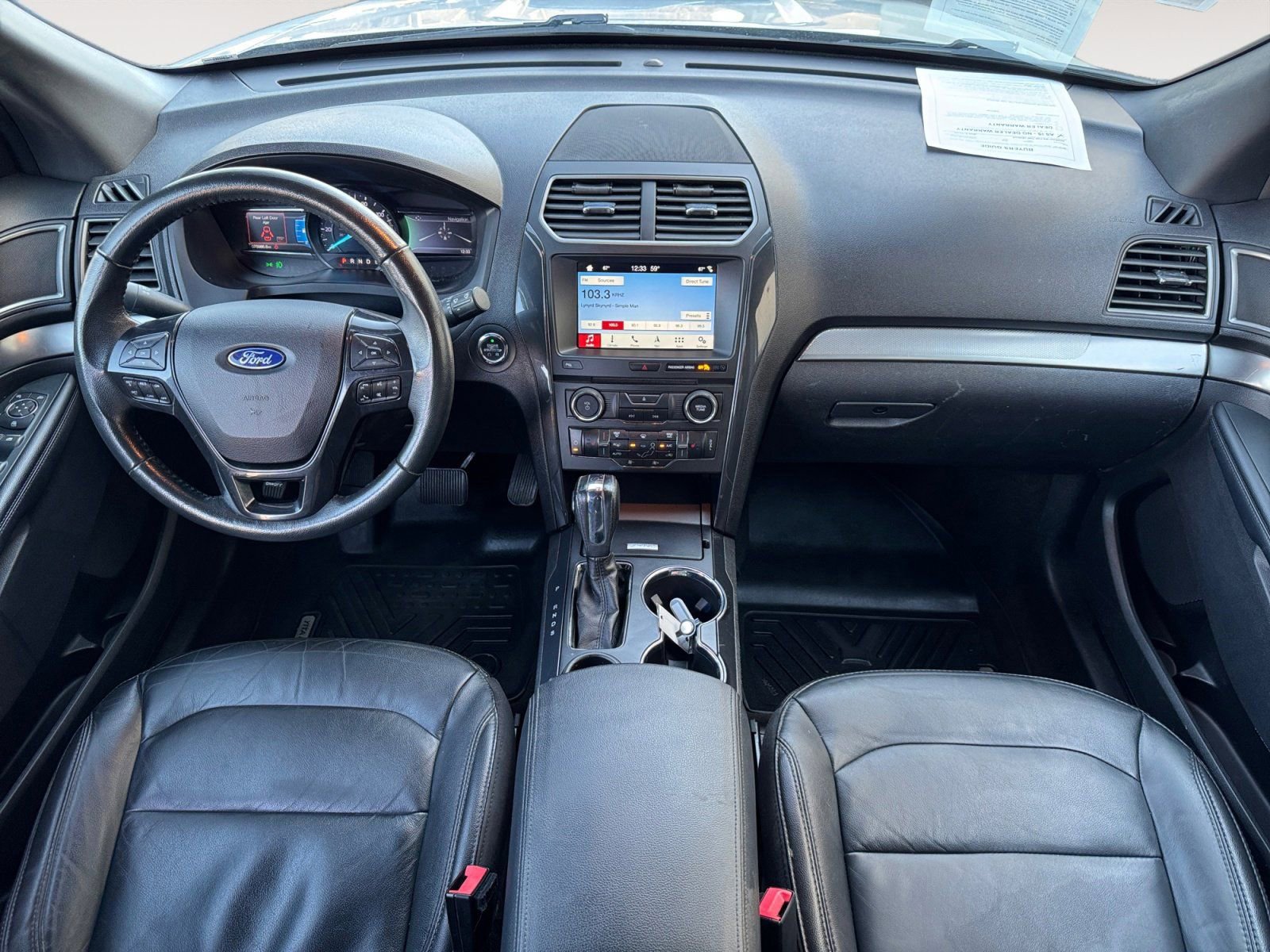 Certified 2018 Ford Explorer XLT w/ Equipment Group 202A image 10