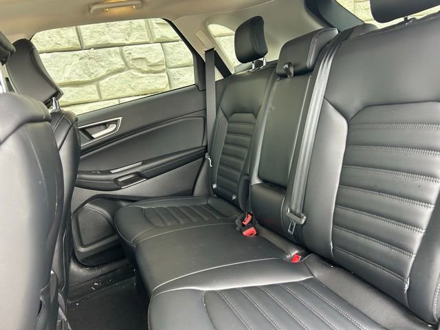 Certified 2024 Ford Edge SEL w/ Convenience Package AWD/4WD image 9