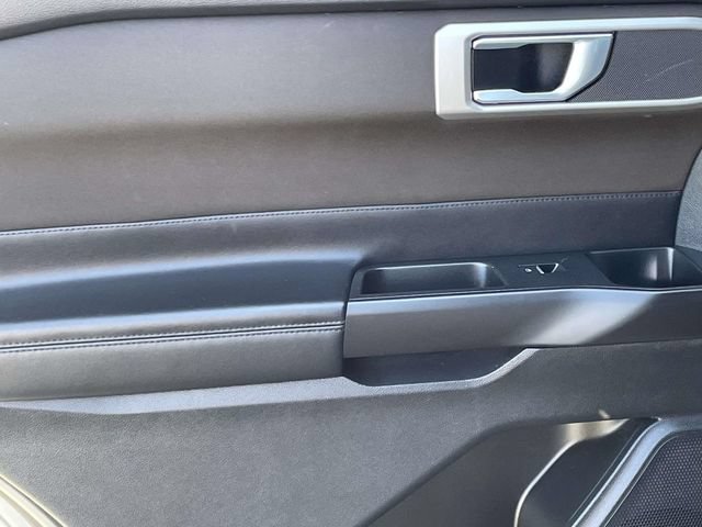 Certified 2020 Ford Explorer XLT AWD/4WD image 11