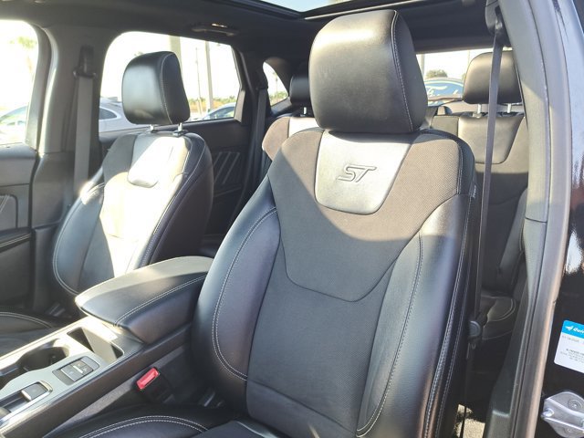 Certified 2021 Ford Edge ST w/ Equipment Group 401A image 20