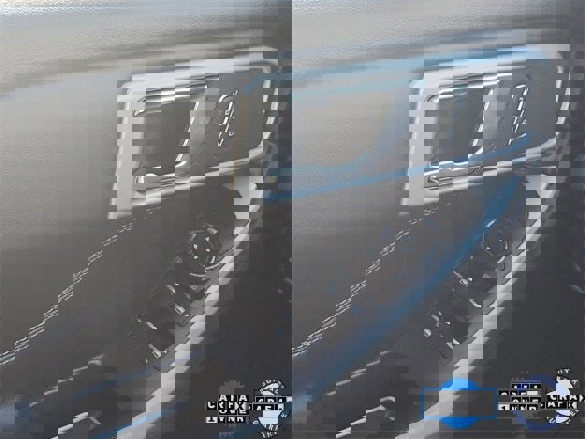 Certified 2022 Ford Explorer XLT w/ Equipment Group 202A image 11