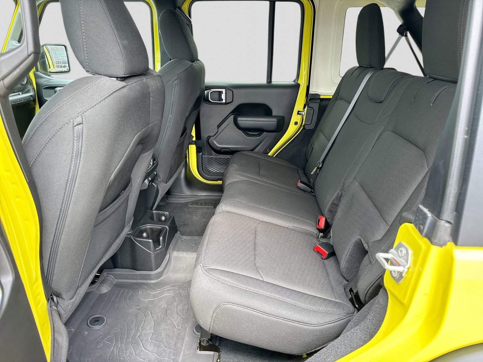 Used 2023 Jeep Wrangler Willys image 5
