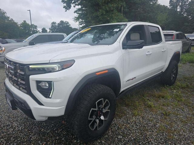Used 2024 GMC Canyon AT4X AWD/4WD image 4