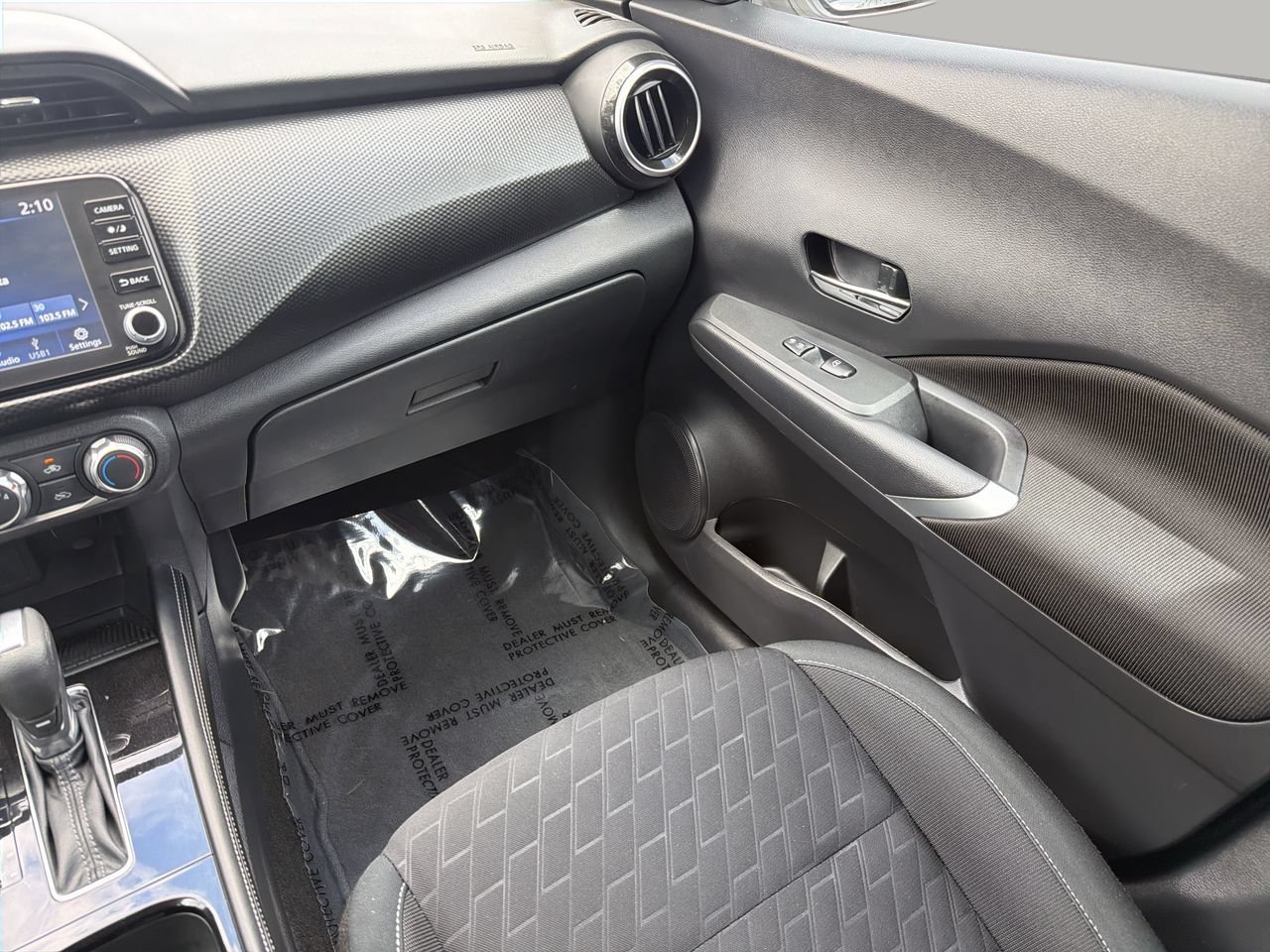 Used 2024 Nissan Kicks SV FWD image 15