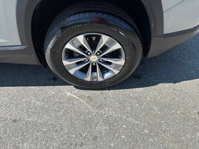 Used 2025 Chevrolet Equinox LT w/ Convenience Package II AWD/4WD image 12