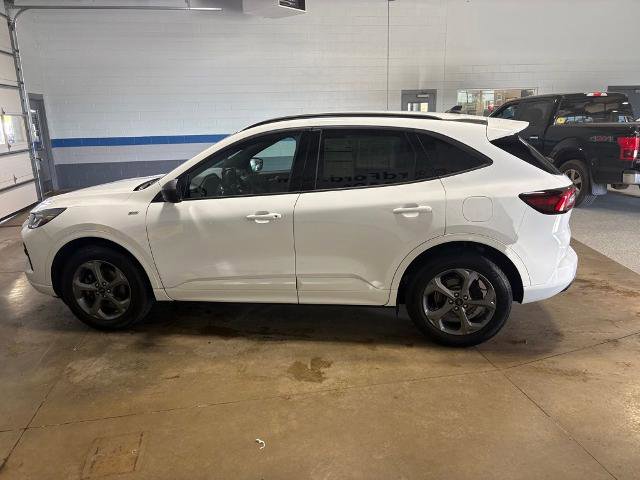 Certified 2023 Ford Escape ST-Line w/ Tech Pack #1 AWD/4WD image 7